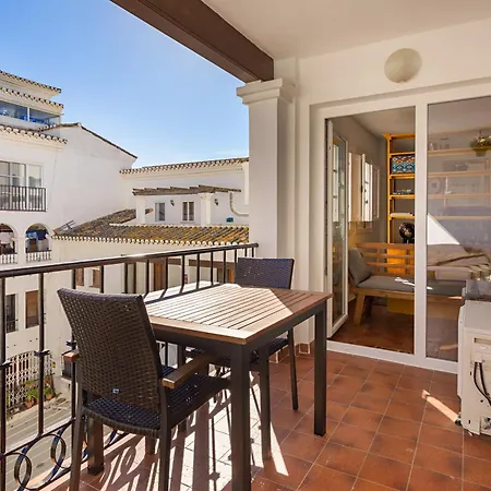Duquesa Port - Bright Sunlit Terrace Apartment