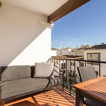 Duquesa Port - Bright Sunlit Terrace *