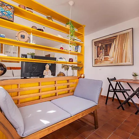 Duquesa Port - Bright Sunlit Terrace Apartment *